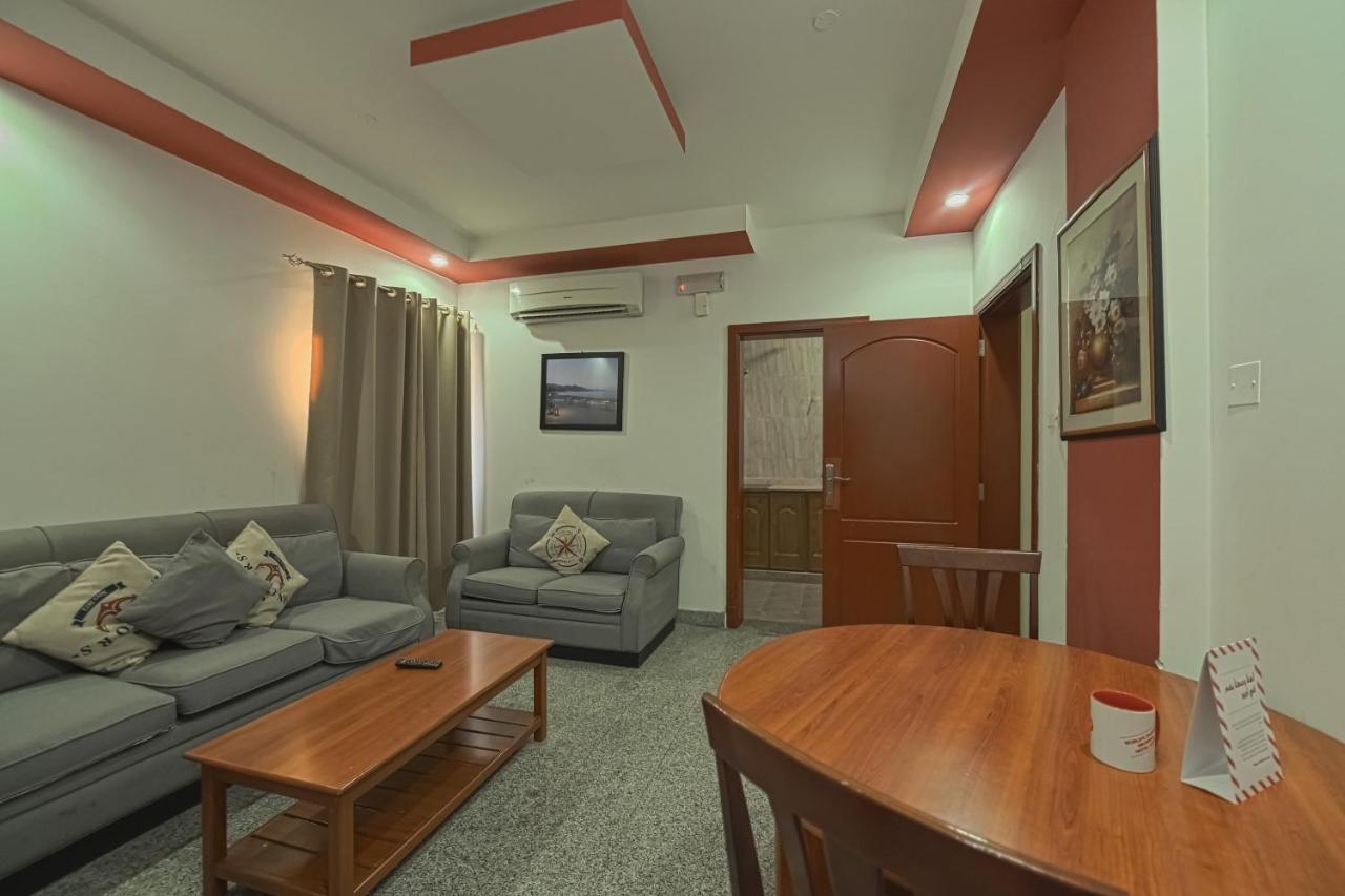 Platinium Hotel Apartments Seeb Exterior foto